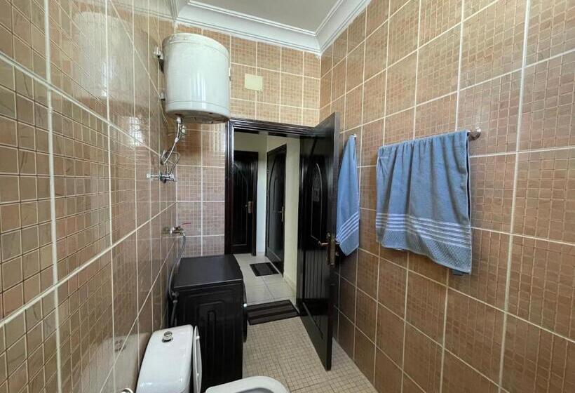 پانسیون ستوديو كبير غرفة و حمام بمكيف غسالة تلفاز واي فاي