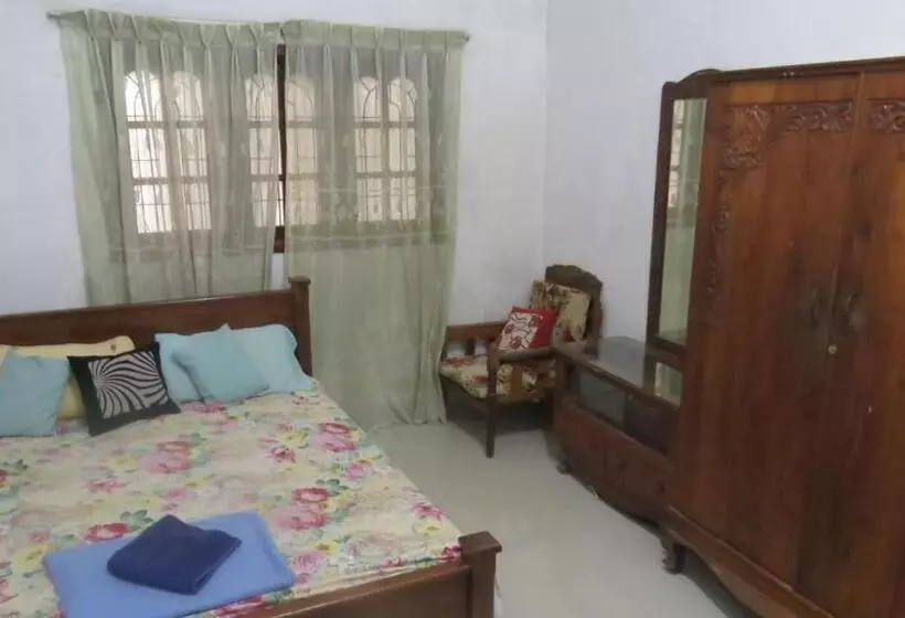 Majatalo City Bay House