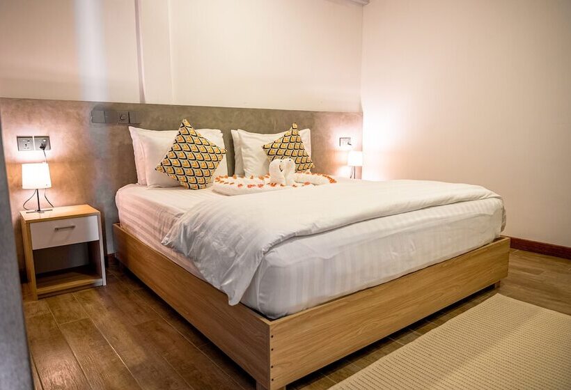 پانسیون Holiday Crib