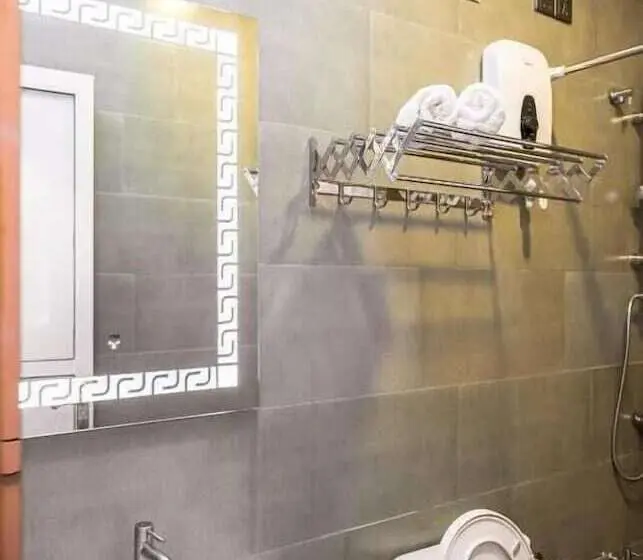 پانسیون Holiday Crib