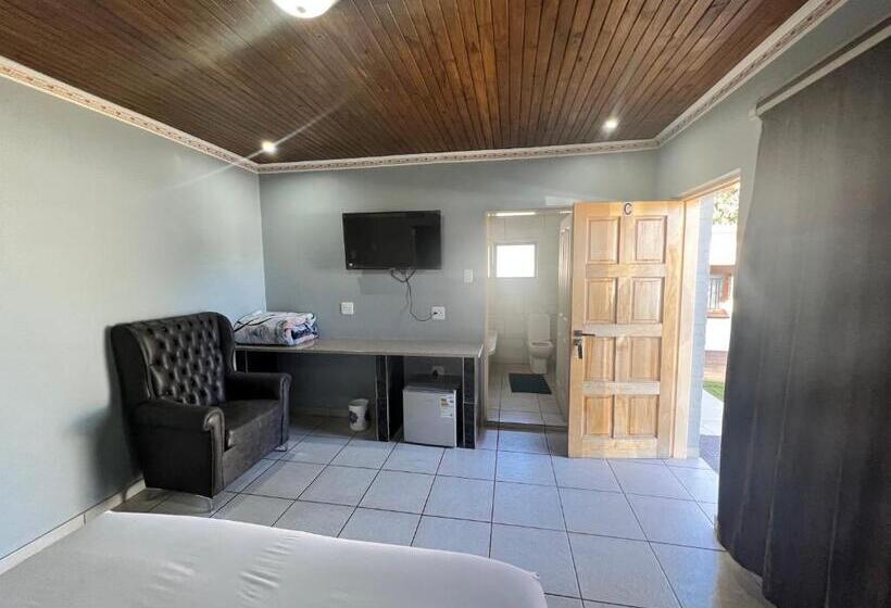 Pensão Nest And Rest Guest House