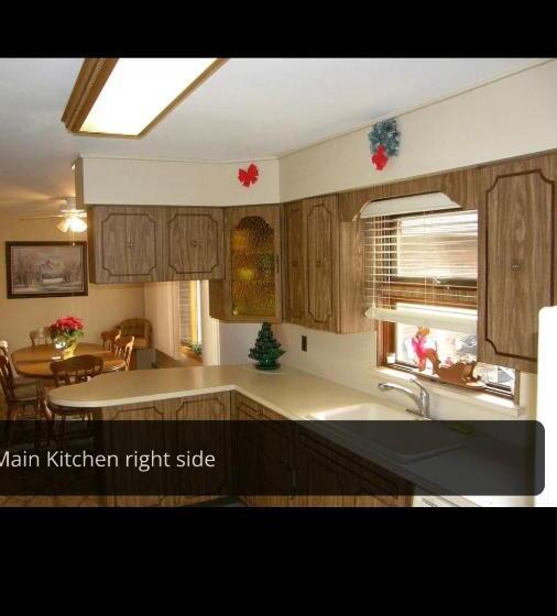 펜션 Room In House Lovely Room, Medical Clinical, Shops Restaurant M