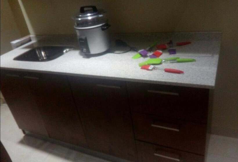 بنسيون Surf Lodge