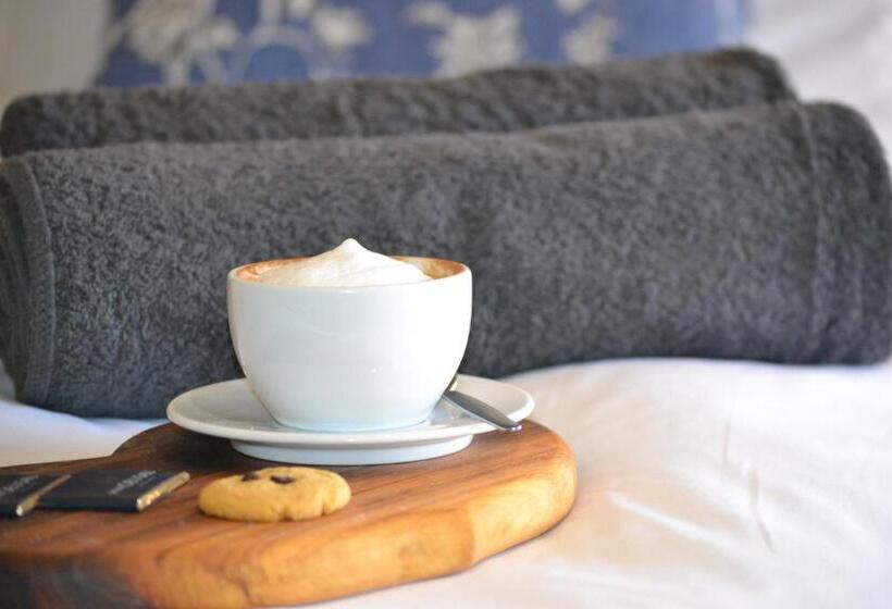 بنسيون Via S Guesthouse