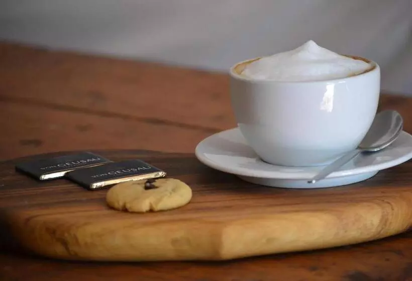 Majatalo Via S Guesthouse