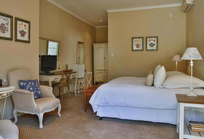 بنسيون Via S Guesthouse