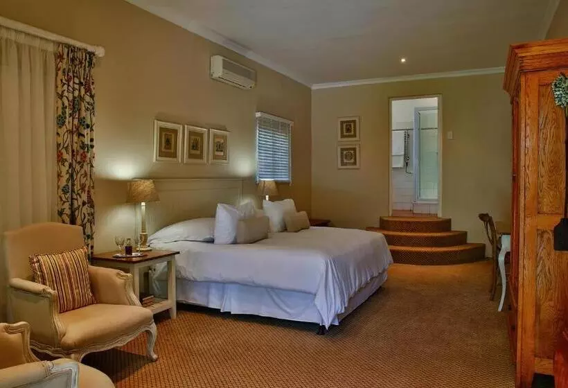 Majatalo Via S Guesthouse