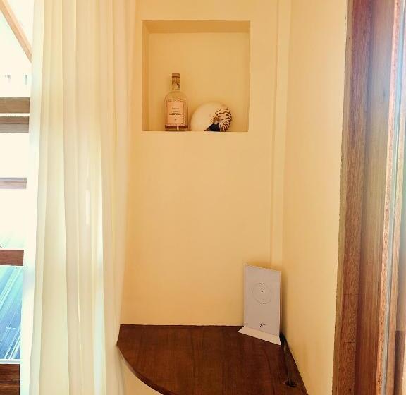 استراحتگاه Om Home