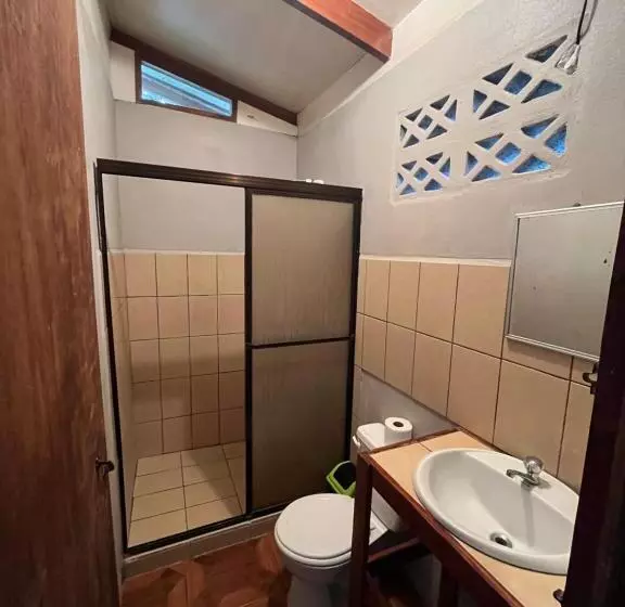 ユースホステル Cabinas El Mango
