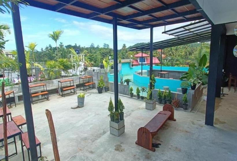 فندق صغير Yasis Surf Lodge