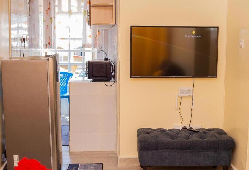 تختخواب و صبحانه Ahadi Bed&breakfast