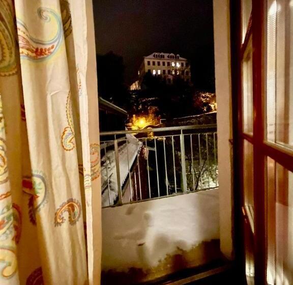 تختخواب و صبحانه Pension Am Markt Meißen