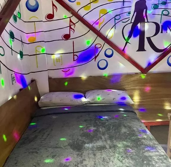 Fumiko Rina Acop Resort/hostel