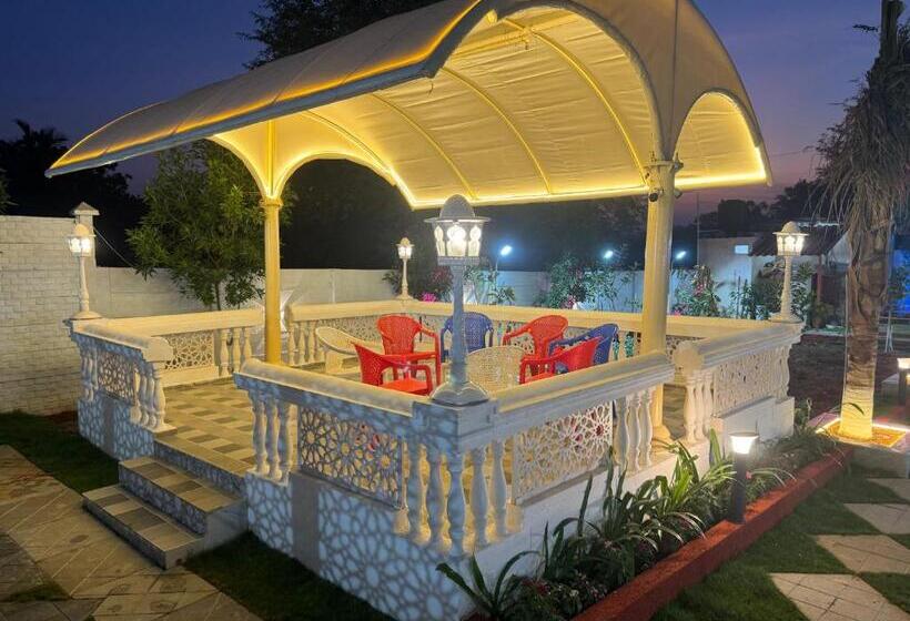 فندق A To Z Farmhouse