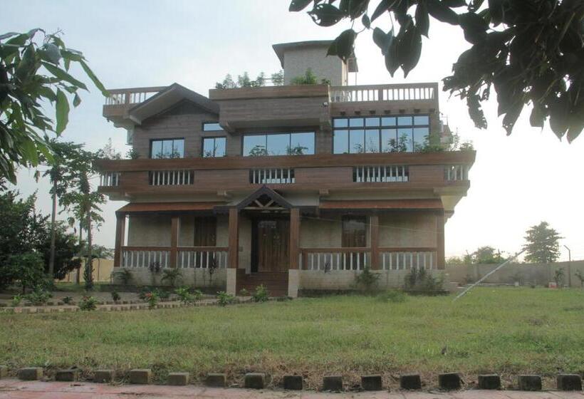 ホテル Bishnupur River Side Resort