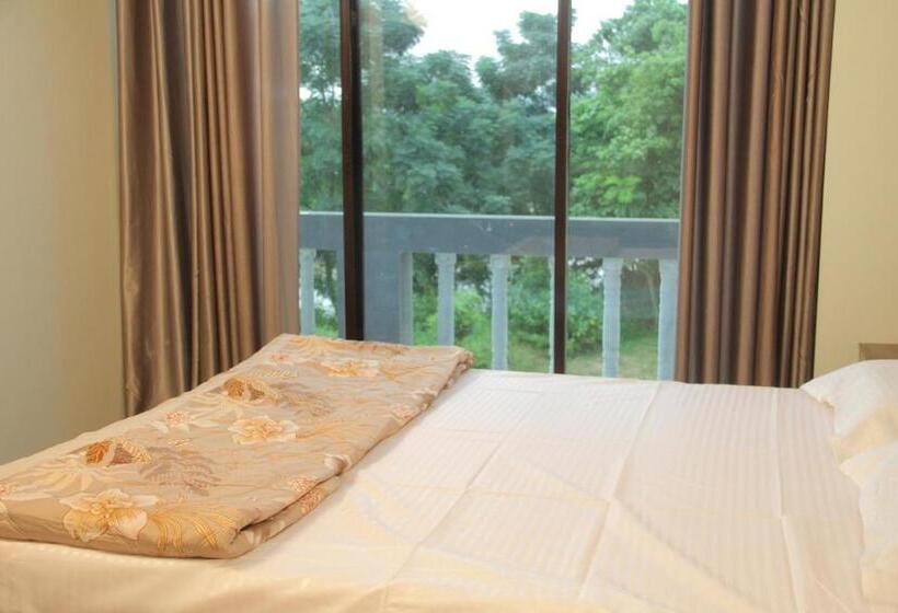 ホテル Bishnupur River Side Resort