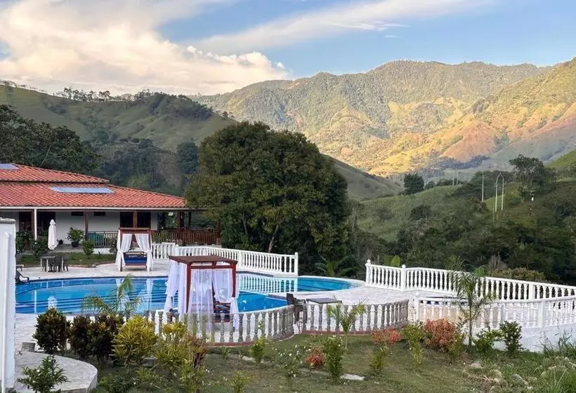 Hotelli Campestre La Francesina