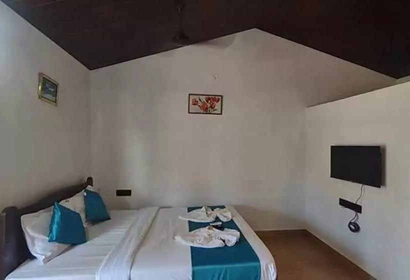 ホテル Fabexpress Peacock Suites