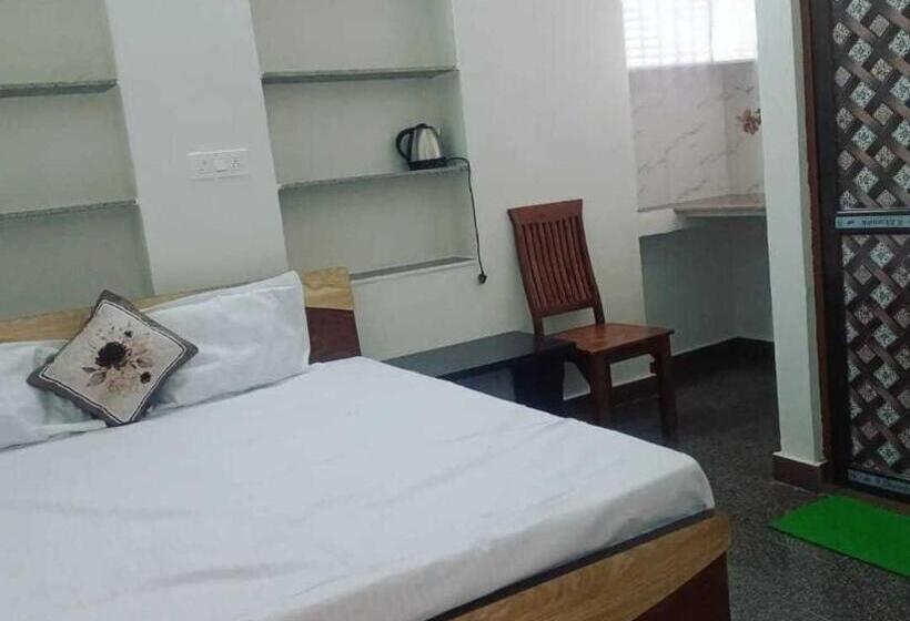 Hotel Oyo 8201 Blg Villa Guest House