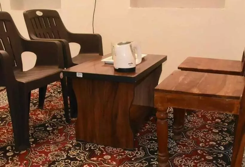 هتل Oyo 8201 Blg Villa Guest House