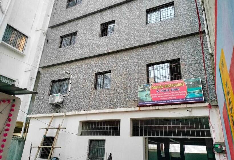 Hotelli Oyo Gaurav Restaurant And Party Zone