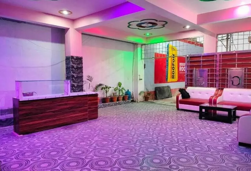 ホテル Oyo Gaurav Restaurant And Party Zone