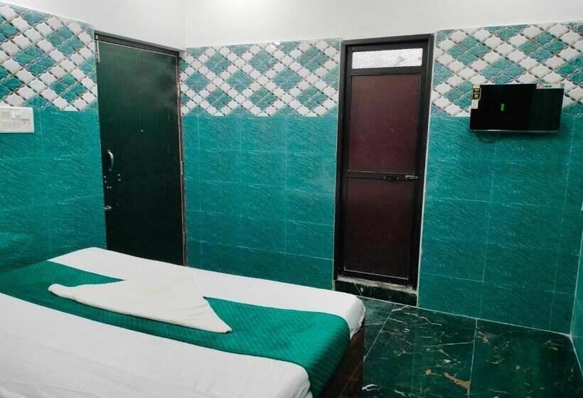 Hotelli Oyo Gaurav Restaurant And Party Zone