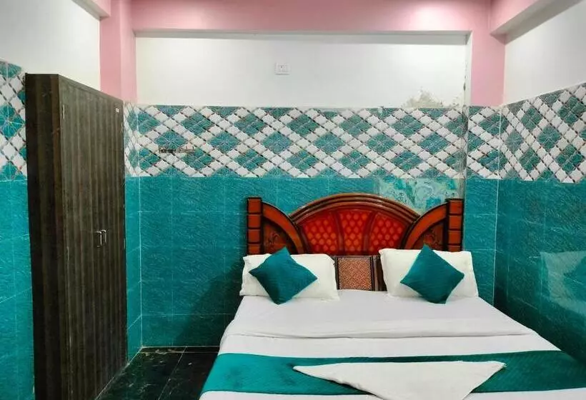ホテル Oyo Gaurav Restaurant And Party Zone