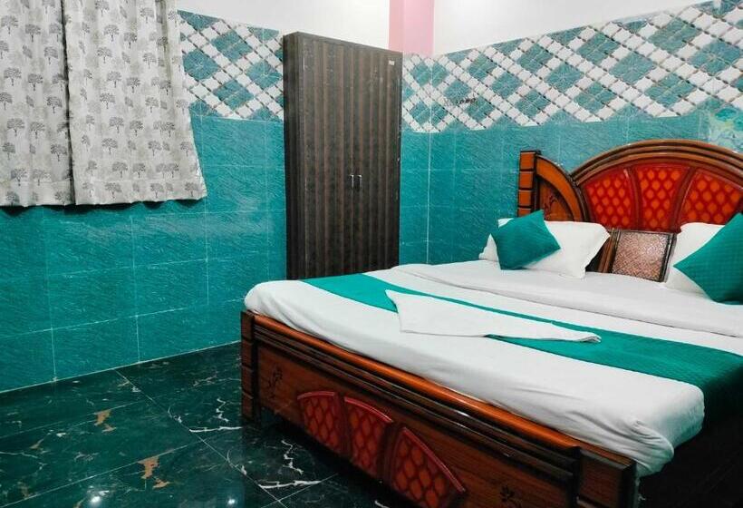 Hotelli Oyo Gaurav Restaurant And Party Zone