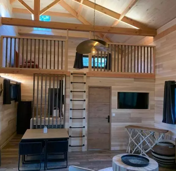 ホテル Ségala & Spa