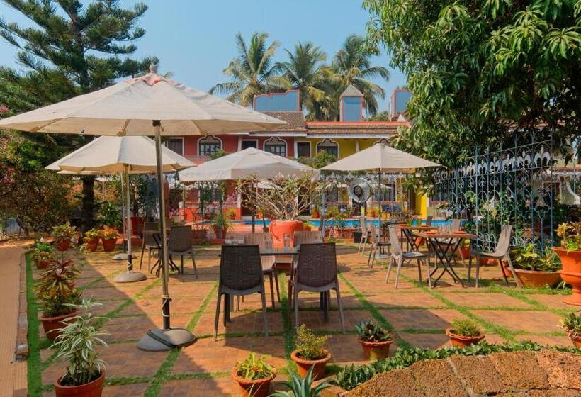 Отель Skylark Resort