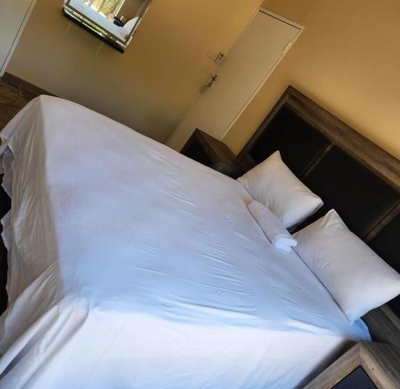 Otel Wampex Guest House Rustenburg