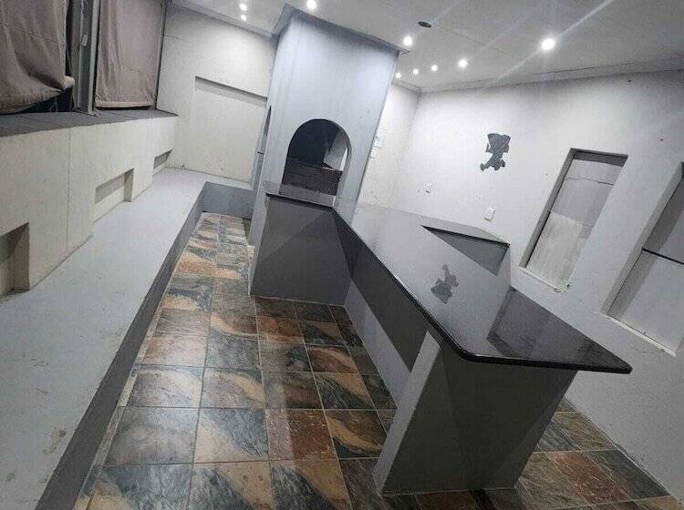 Otel Wampex Guest House Rustenburg