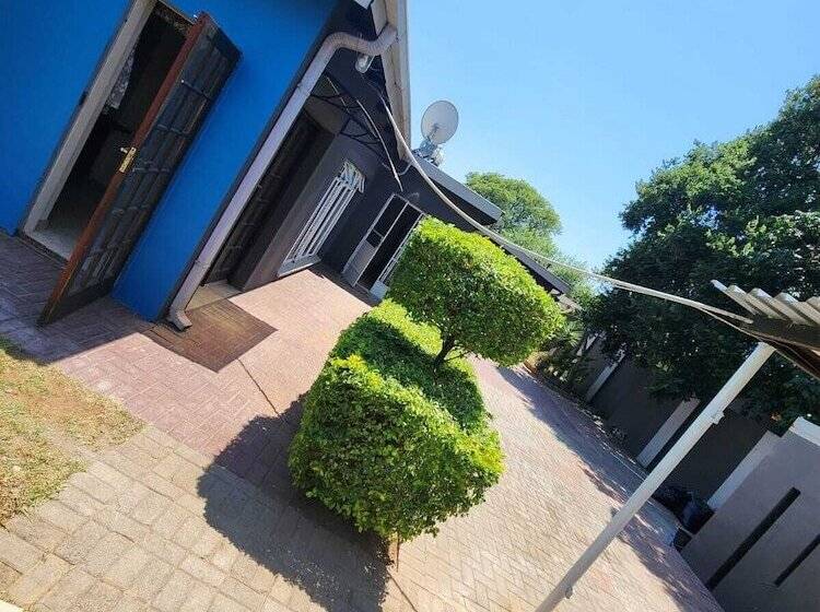 Otel Wampex Guest House Rustenburg