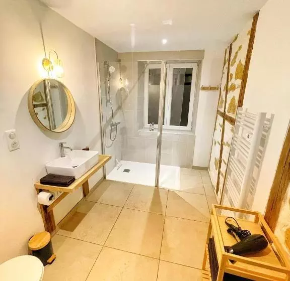 Majatalo Chambre Pin Up Wings