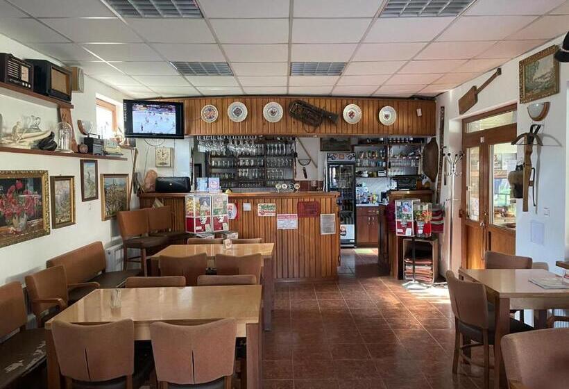 펜션 Izba Vladimír Penzión Pod Smrekom