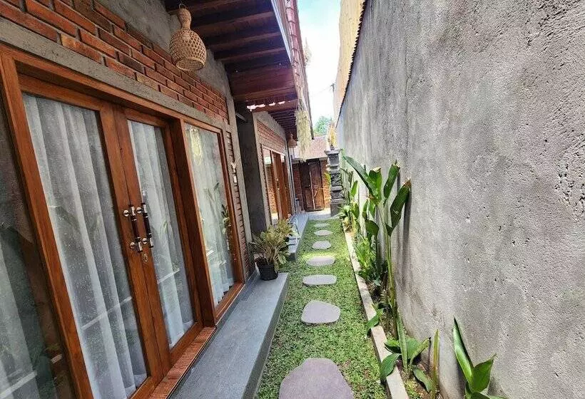 ペンション Jineng Guest House By The Swand