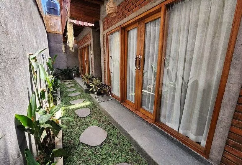 ペンション Jineng Guest House By The Swand