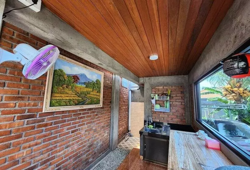 ペンション Jineng Guest House By The Swand