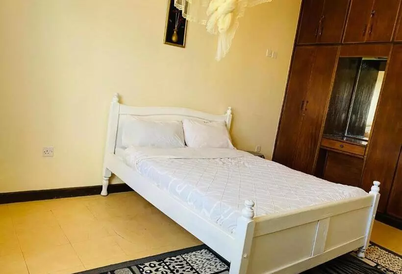 پانسیون Lisa Place Milimani