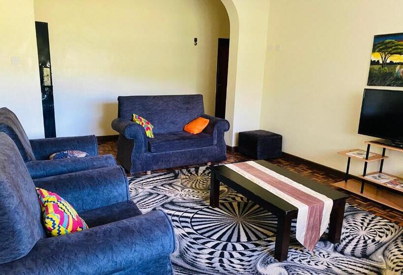 پانسیون Lisa Place Milimani