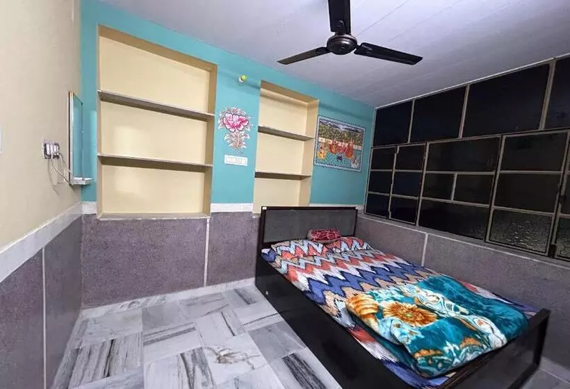 ペンション Moon Night Guest House