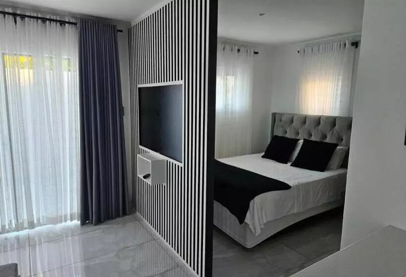 Majatalo Nicky S Guest House