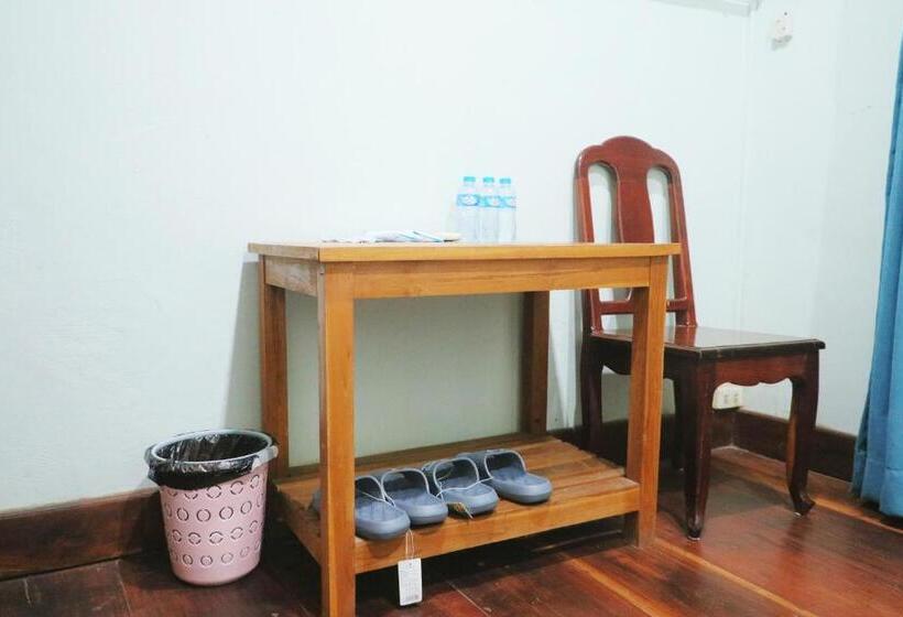 پانسیون Sanvanna Riverview Guesthouse