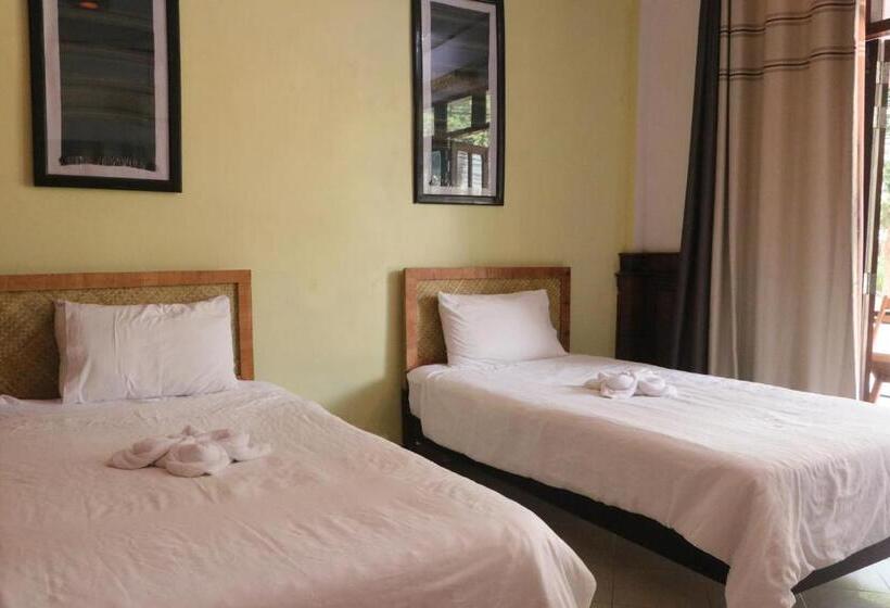 پانسیون Sanvanna Riverview Guesthouse