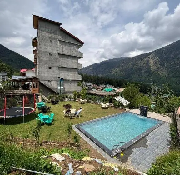 هتل Pirates Resort Centeral Heated Rooms With Mountain View & Swimming Pool #couple Friendly #peaceful A