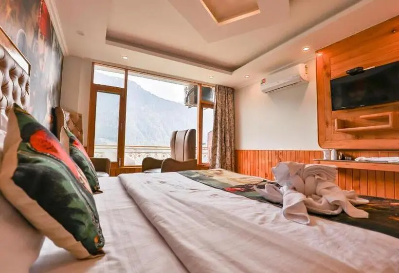 هتل Pirates Resort Centeral Heated Rooms With Mountain View & Swimming Pool #couple Friendly #peaceful A