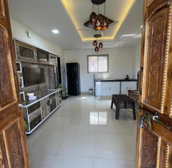 Aandra Lakestay Resort Campzone