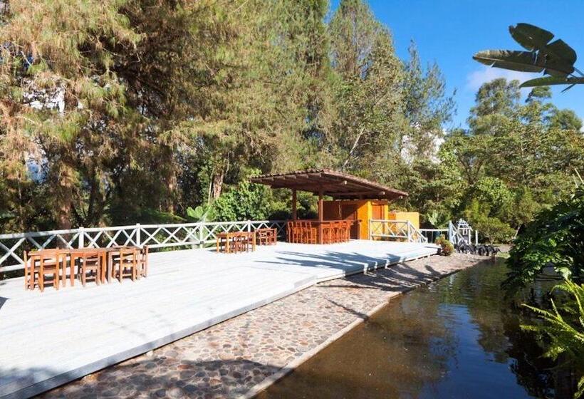 Herberge Posada Turística Avalon