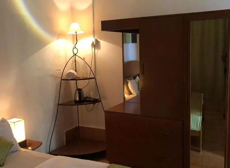 Auberge Tatva Stays